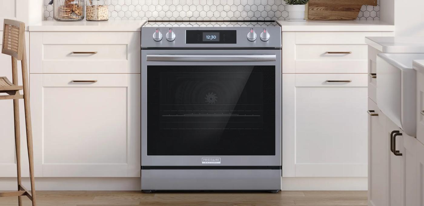 Frigidaire Gallery GCFE306CBF Side View